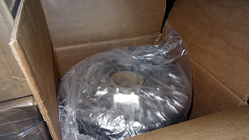 Фирменная коробка оригинальной продукции